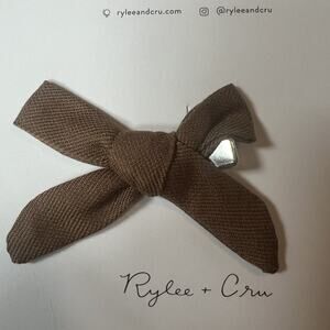 Rylee + Cru Caramel New Hair Clip Bow